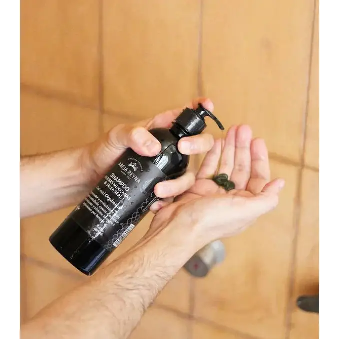 Abeja Reyna- Shampoo de hierbas y jalea real