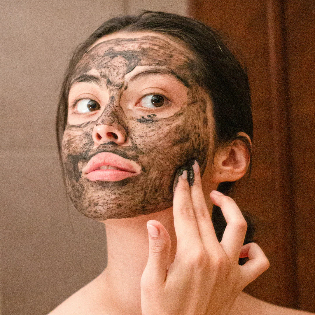 Perla Negra- Mascarilla de arcilla termal volcánica y carbón activado