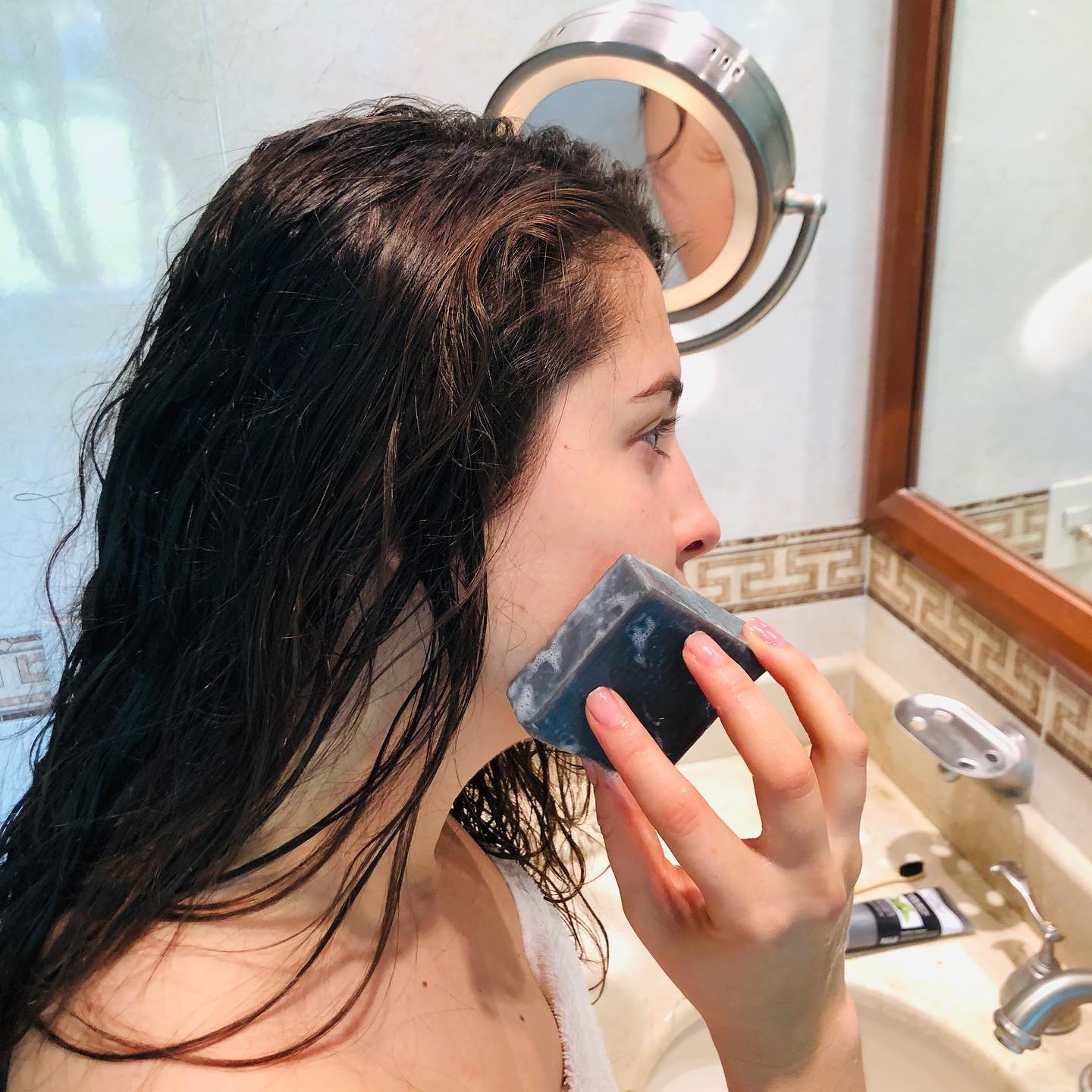 Perla Negra- Jabón de arcilla volcánica